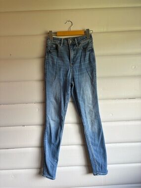 Old Navy Rockstar Super Skinny High Rise Jeans Size 2 Light Wash
